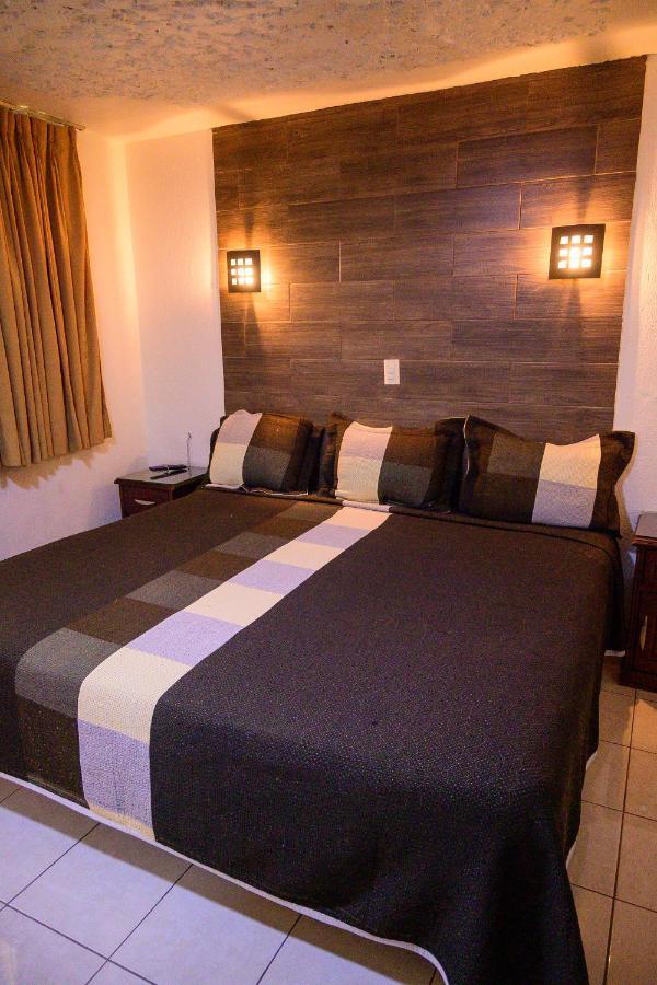 Hotel Acuario En Ocotlan Eksteriør bilde