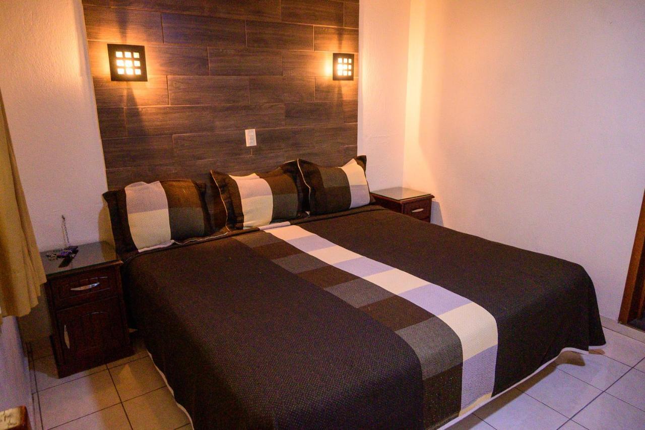 Hotel Acuario En Ocotlan Eksteriør bilde