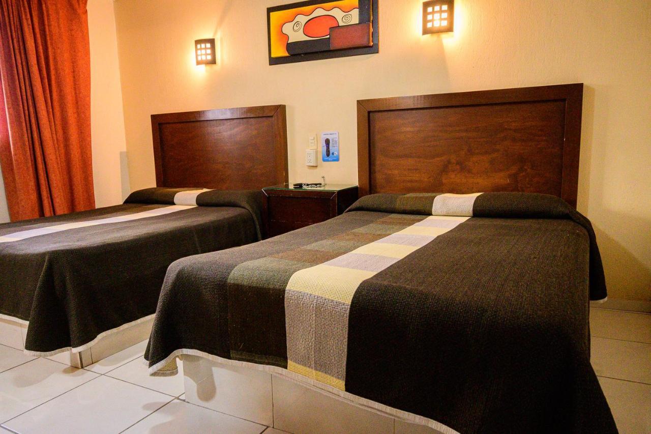 Hotel Acuario En Ocotlan Eksteriør bilde