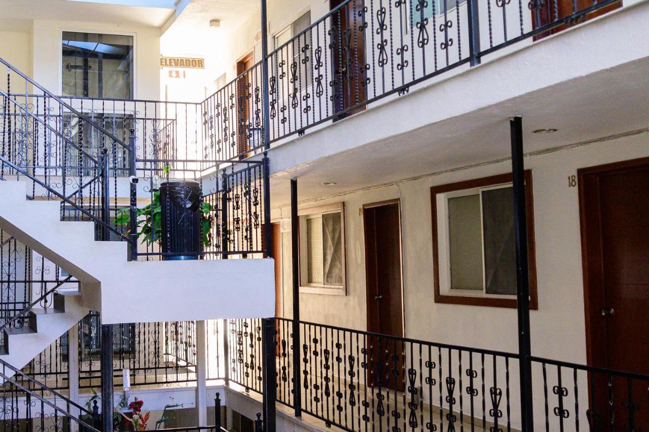 Hotel Acuario En Ocotlan Eksteriør bilde