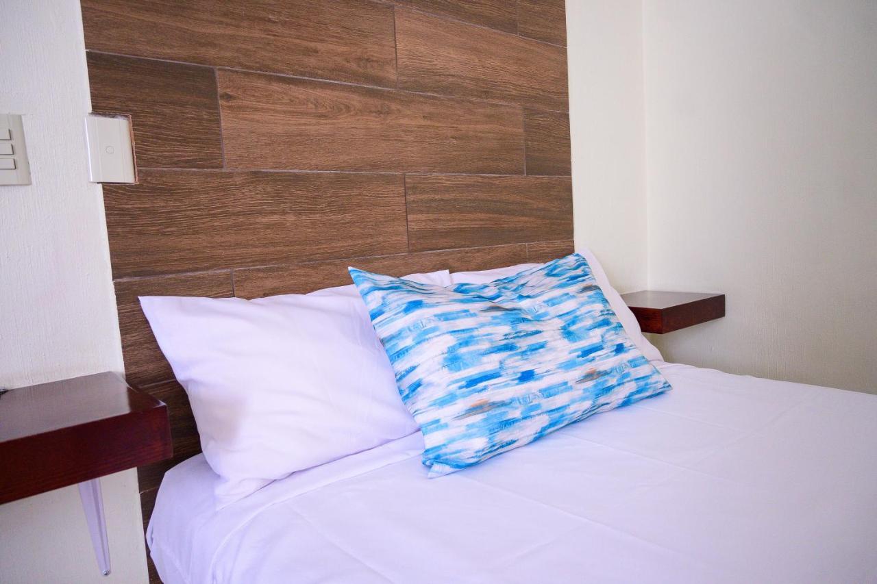 Hotel Acuario En Ocotlan Eksteriør bilde