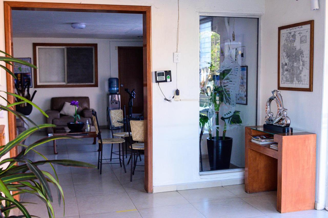 Hotel Acuario En Ocotlan Eksteriør bilde