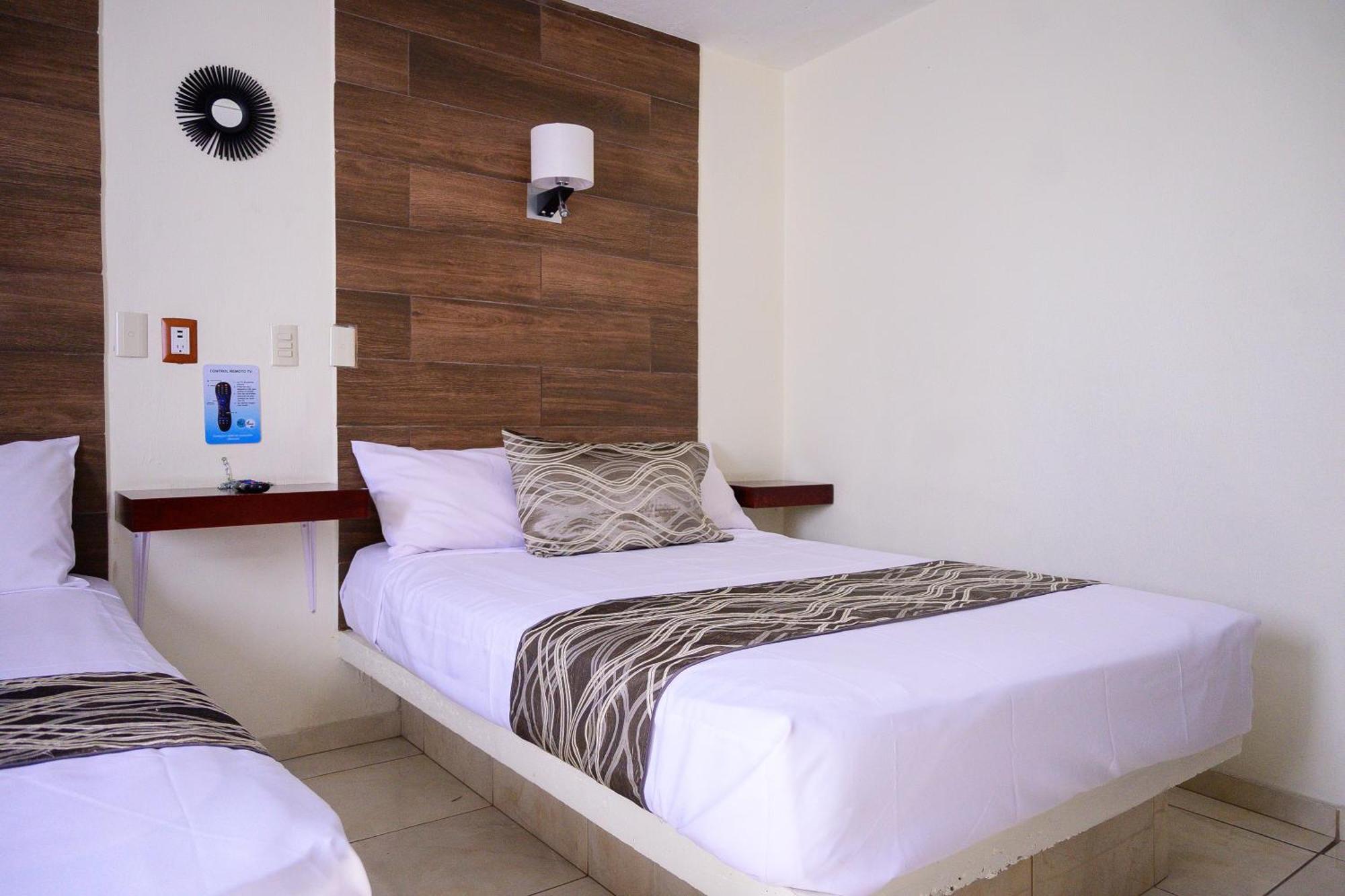Hotel Acuario En Ocotlan Eksteriør bilde