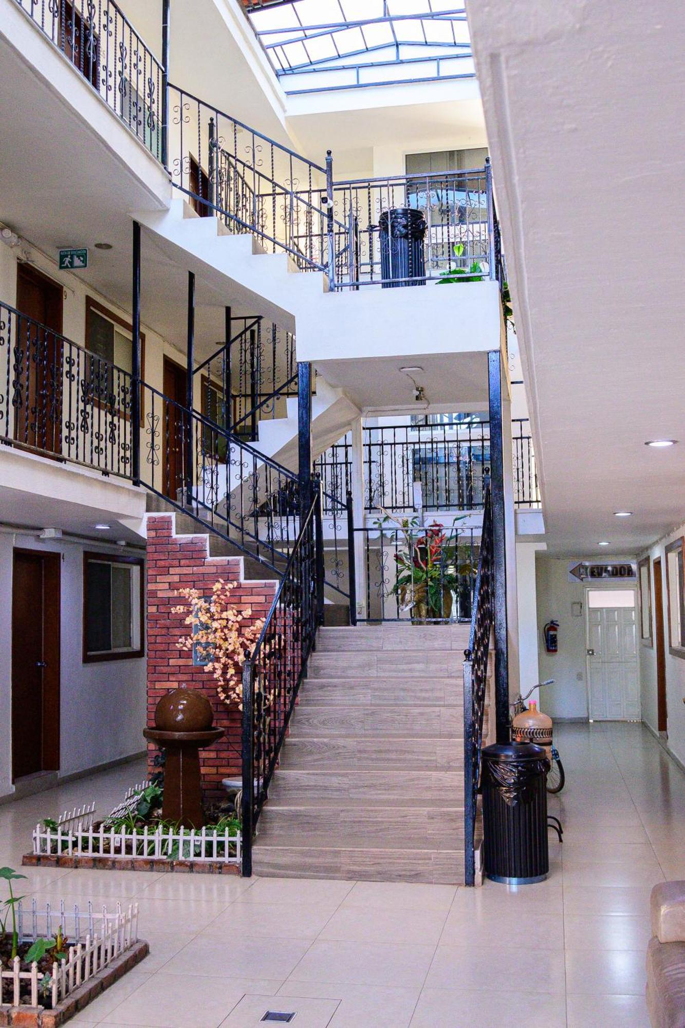 Hotel Acuario En Ocotlan Eksteriør bilde