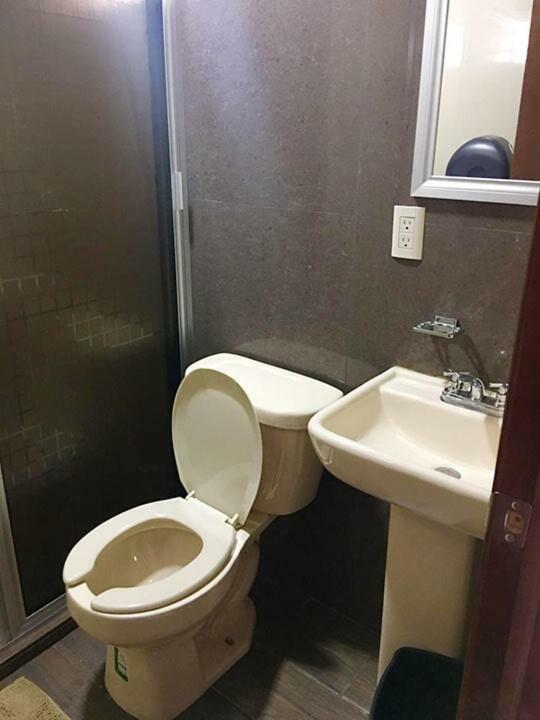 Hotel Acuario En Ocotlan Eksteriør bilde